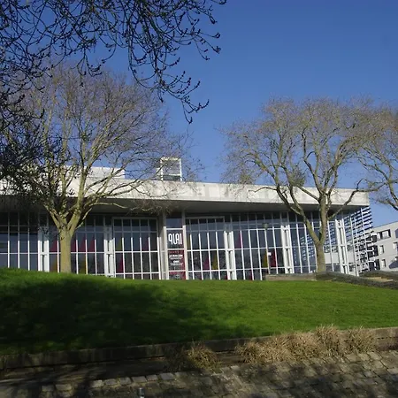 Apartment Les Petites Fontaines Au Coeur De La Doutre