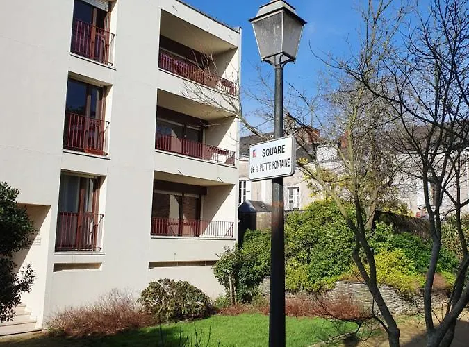 Les Petites Fontaines Au Coeur De La Doutre Апартаменты *