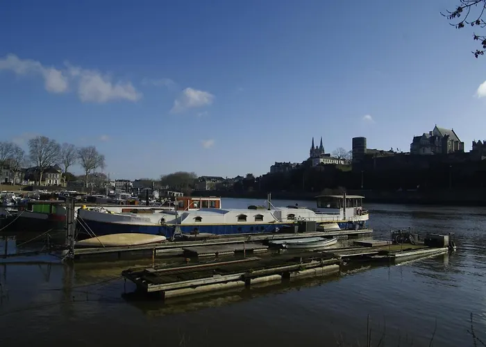 Апартаменты Les Petites Fontaines Au Coeur De La Doutre