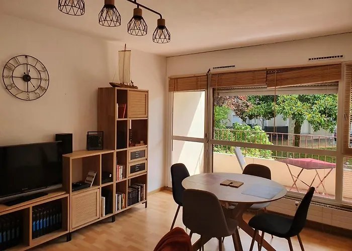 Les Petites Fontaines Au Coeur De La Doutre Апартаменты